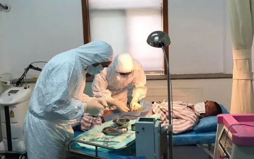 Nan'ao, a hospital emergency outage 20 minutes dark Asian doctors surgery